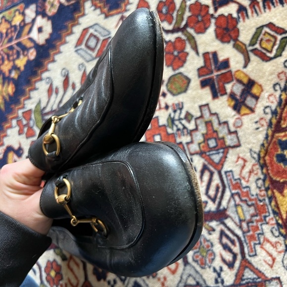 Gucci Black Leather Loafers with Gold Hardware main image 8